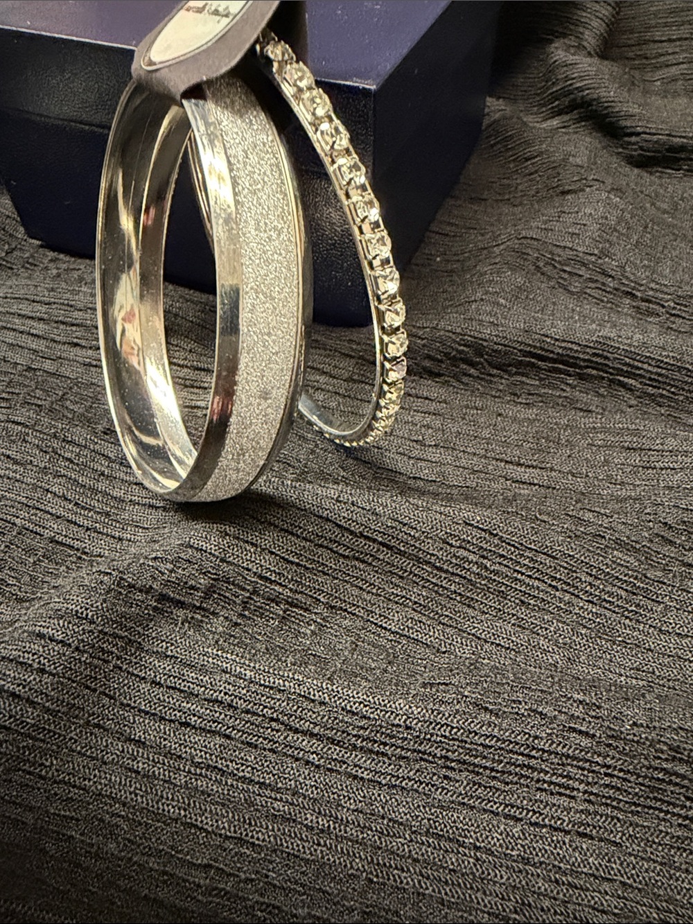 Silver-Tone Crystal & Glitter Bangle Set - Women Jewelry. 🆕